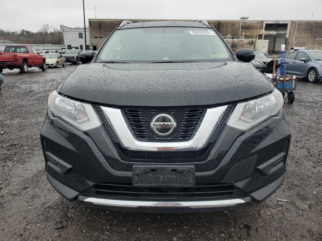 2018 Nissan Rogue - Image 5