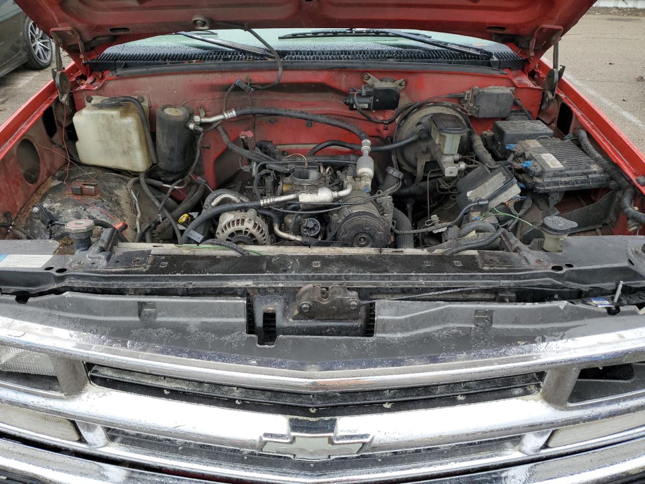 1998 Chevrolet Gmt-400 K1500 VIN: 1GCEK19R8WE252131 Lot: 49138455