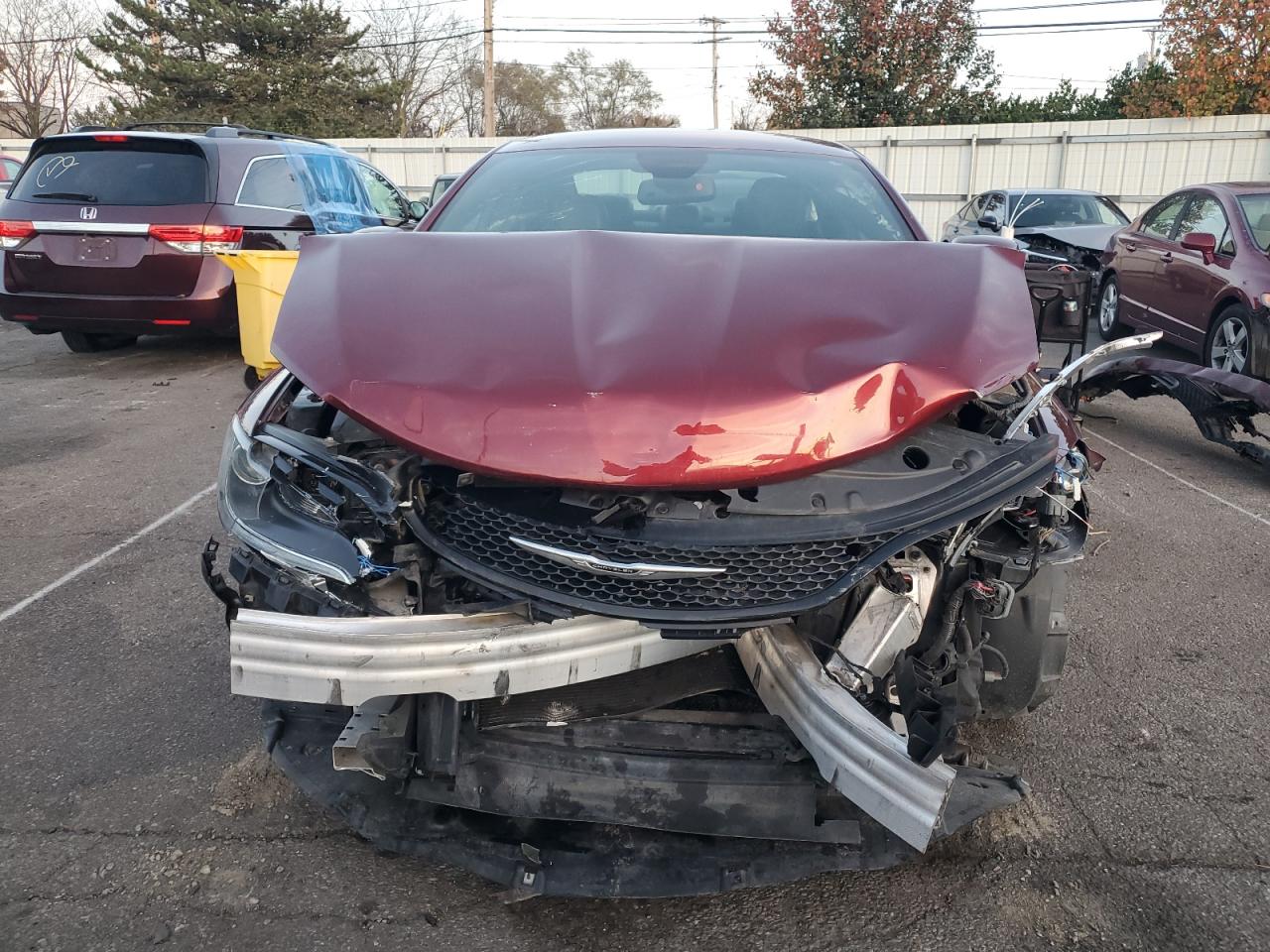 2016 Chrysler 200 - Image 5