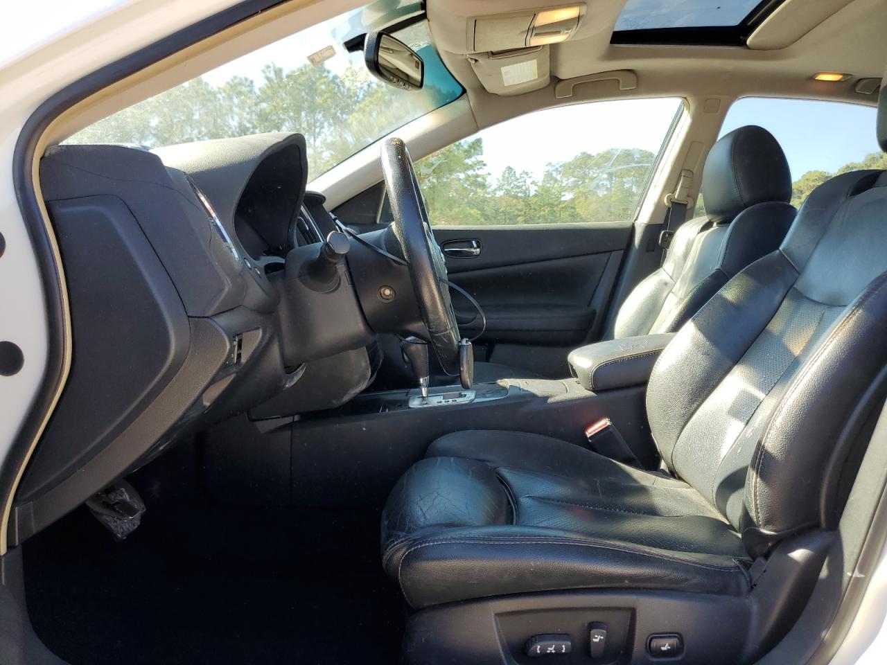 2010 Nissan Maxima - Image 7