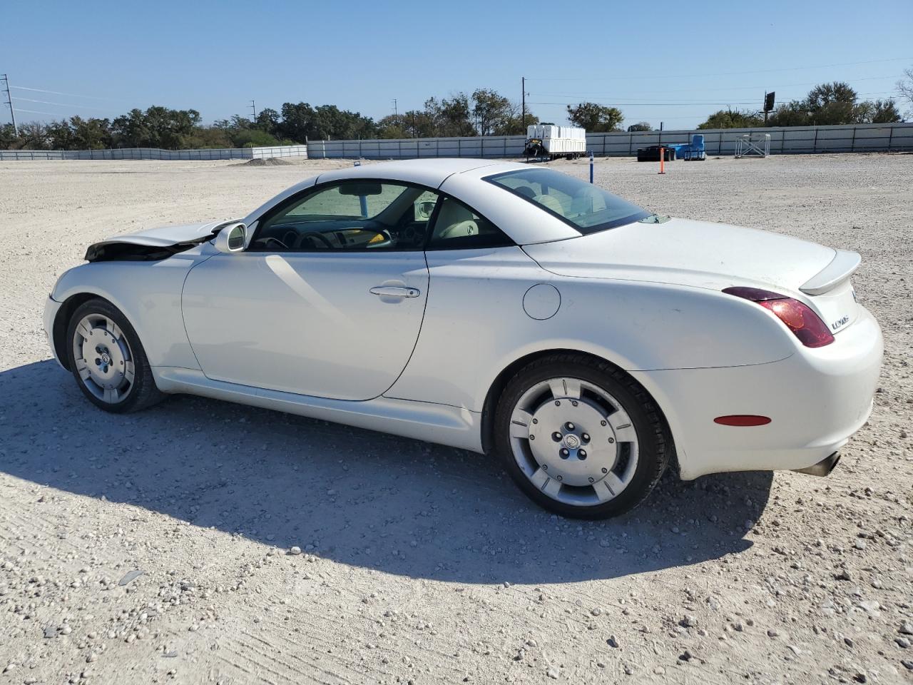 2003 Lexus SC - Image 2