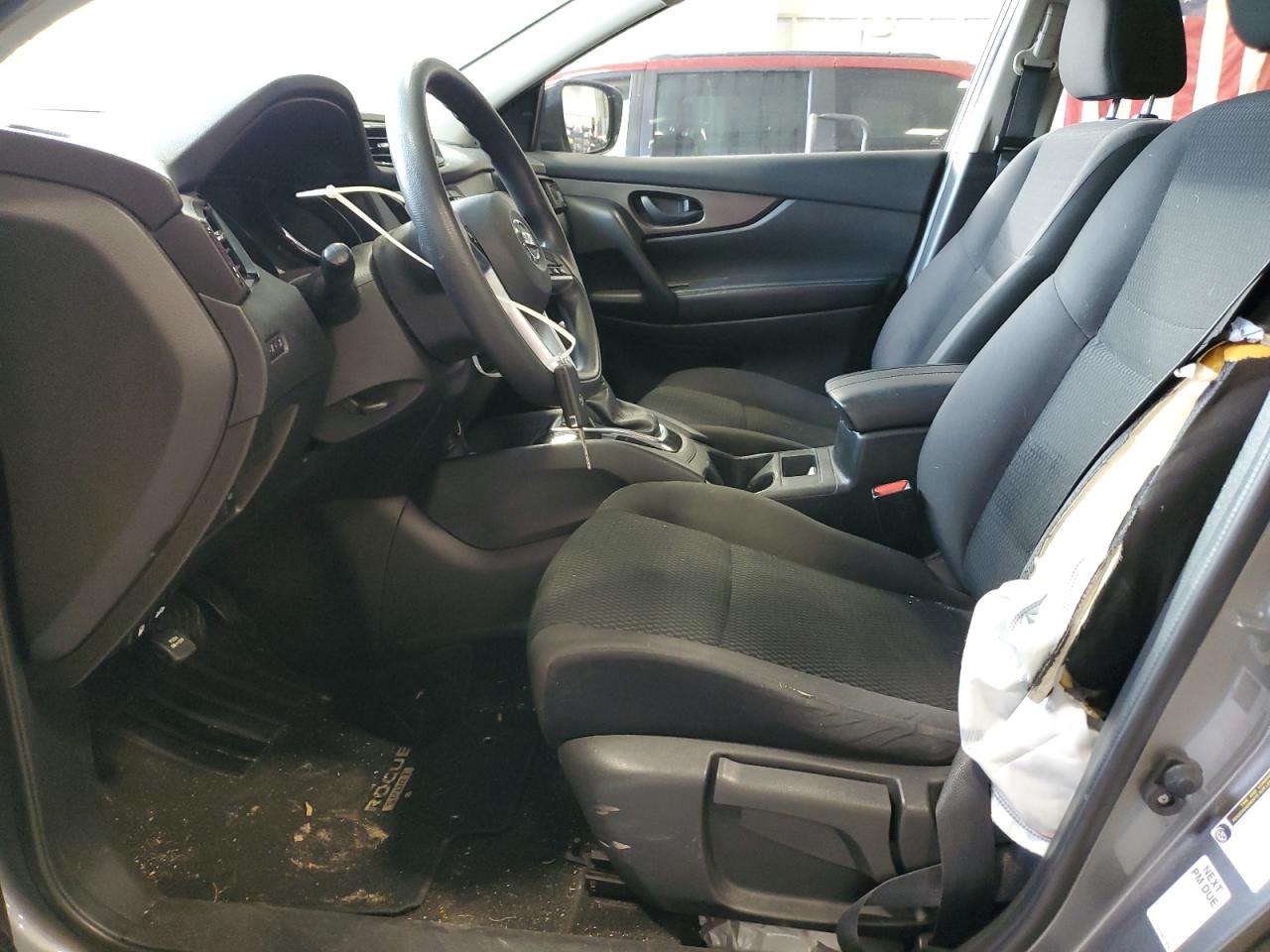 2018 Nissan Rogue - Image 7
