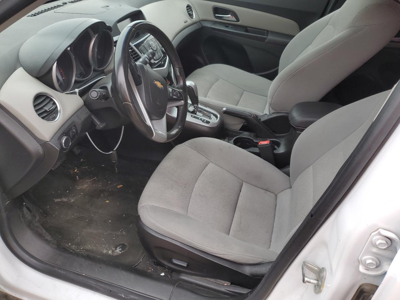 2014 Chevrolet Cruze - Image 7