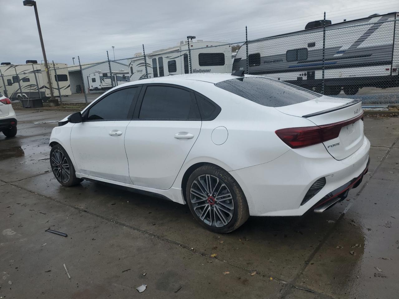2022 Kia Forte - Image 2