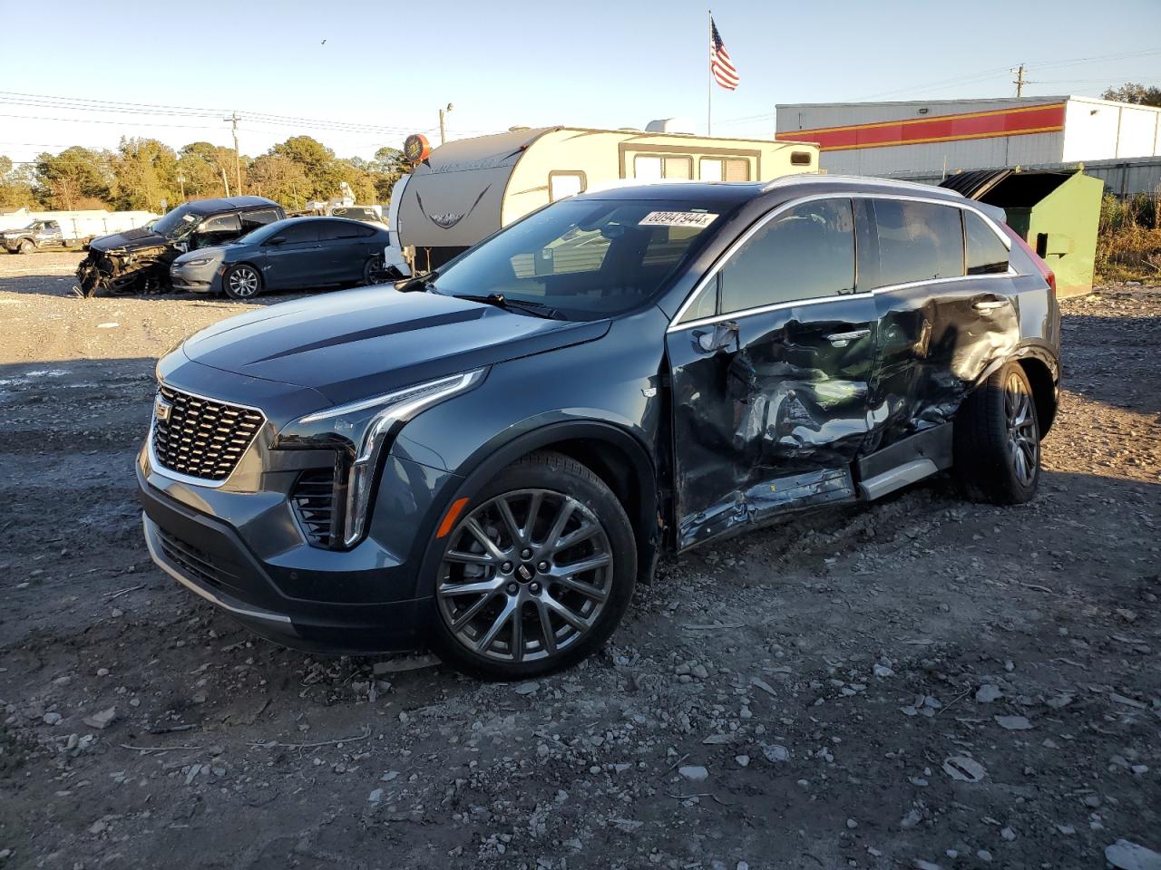 VIN 1GYFZCR48KF147278 2019 CADILLAC XT4 no.1