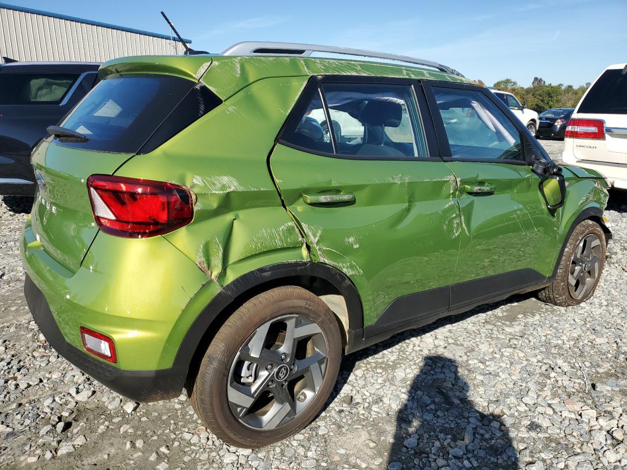 2024 Hyundai Venue - Image 3