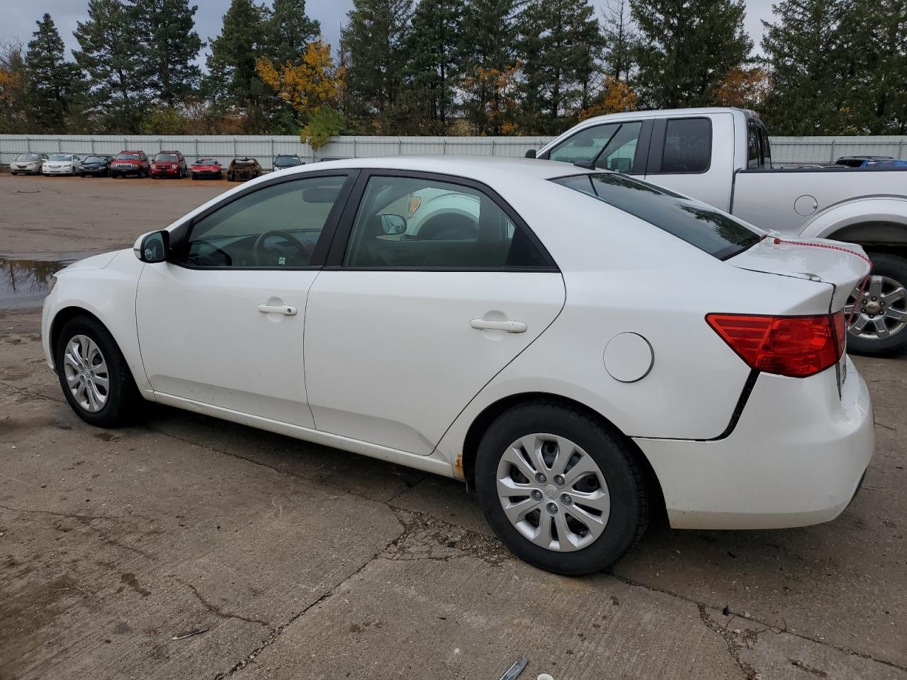 2012 Kia Forte - Image 2