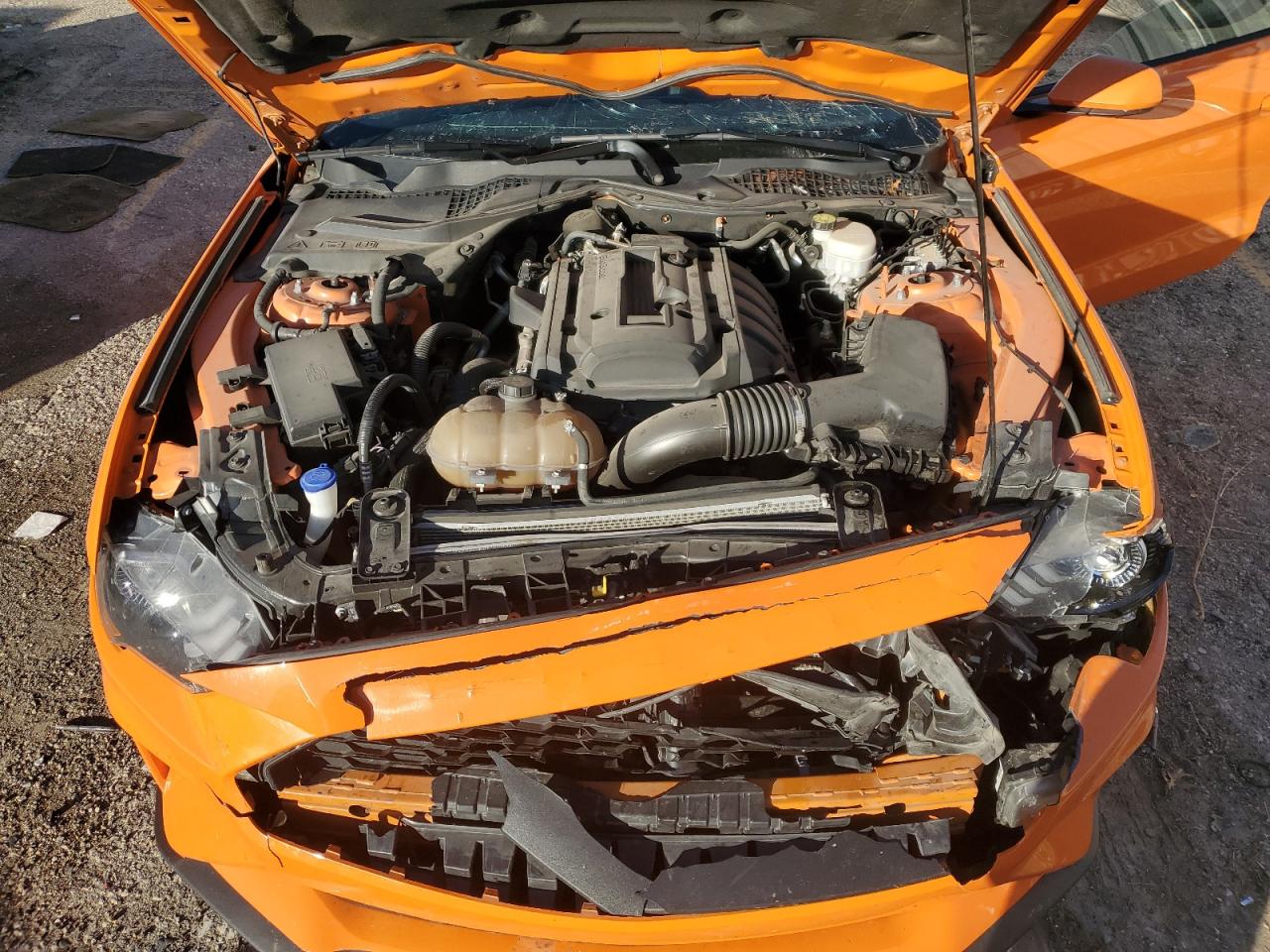 2020 Ford Mustang - Image 13