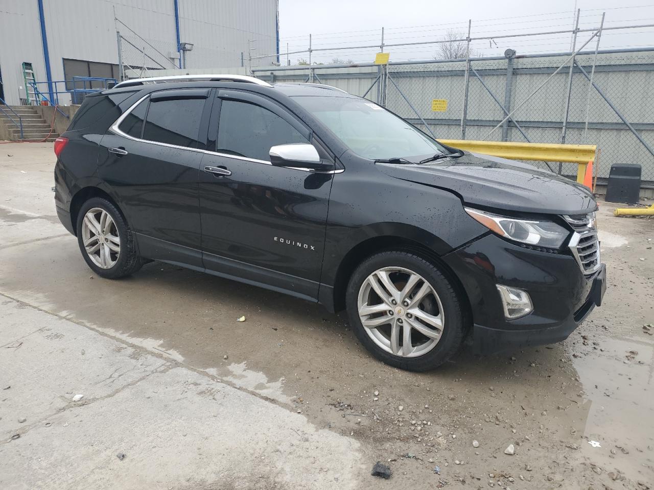 2018 Chevrolet Equinox - Image 4