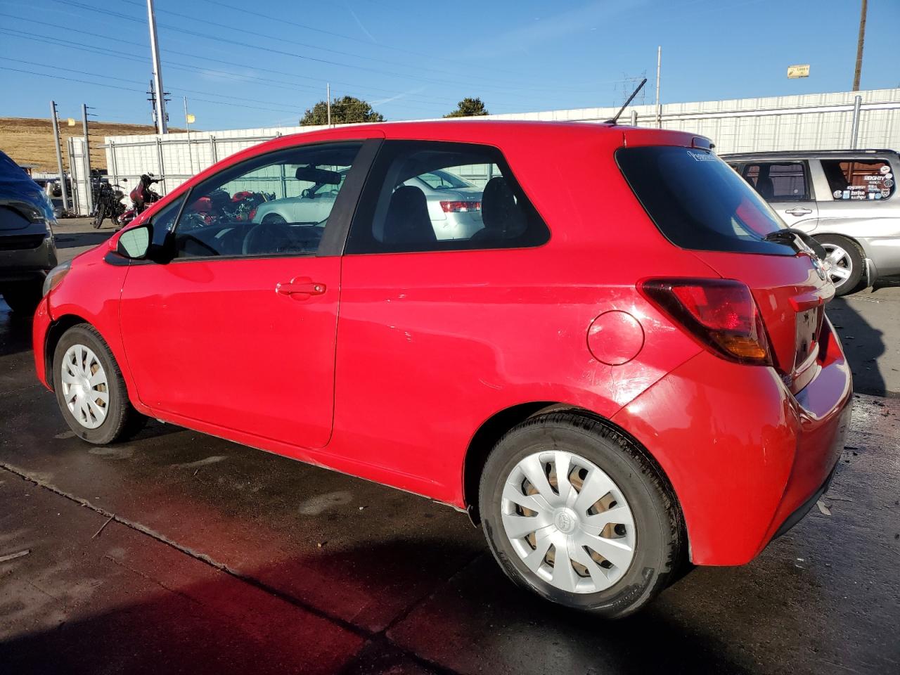 2015 Toyota Yaris - Image 2