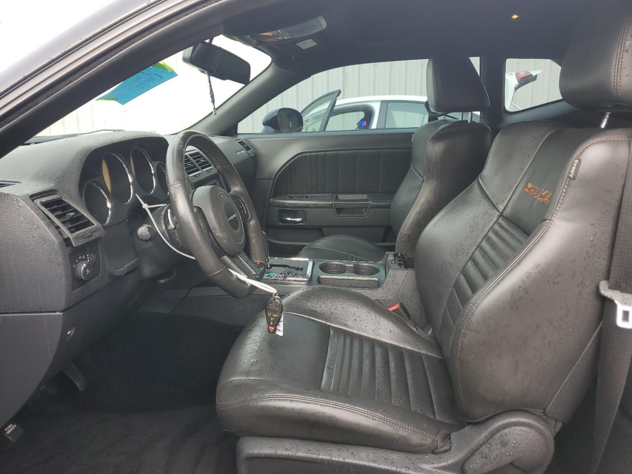 2014 Dodge Challenger - Image 7