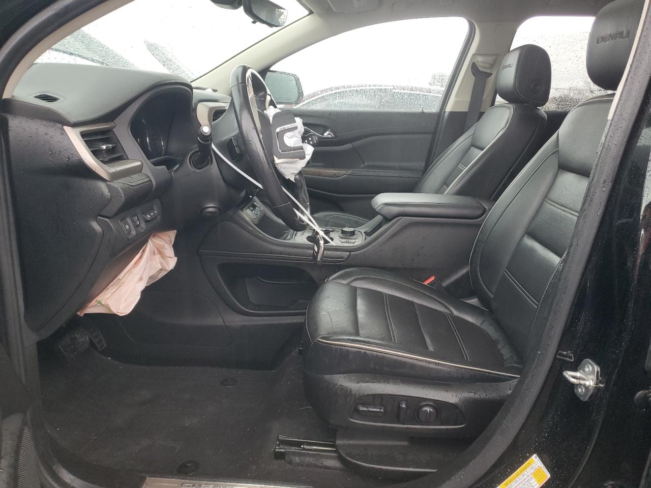 2021 GMC Acadia - Image 7