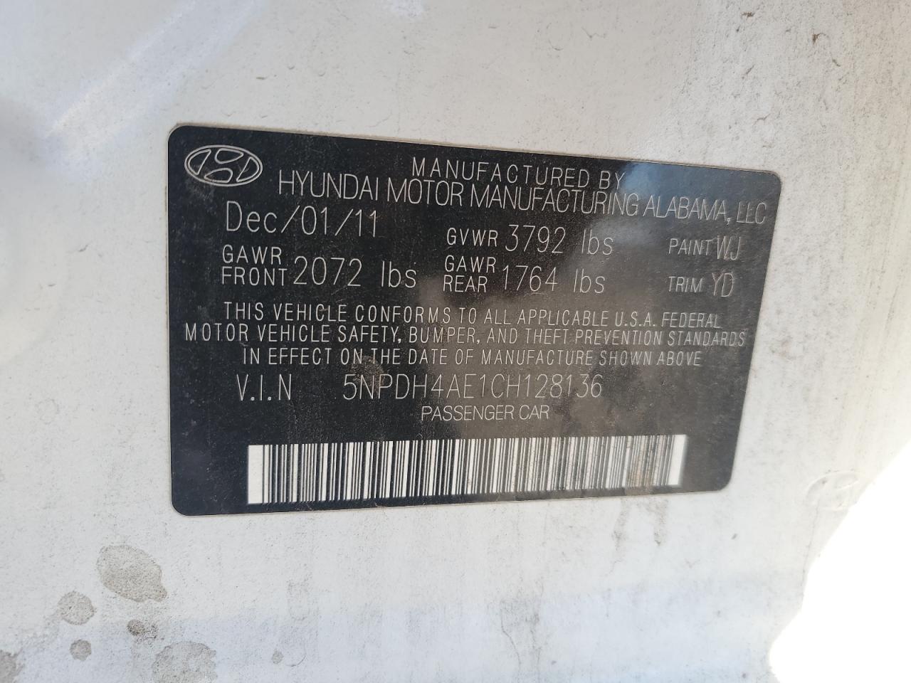 2012 Hyundai Elantra - Image 12