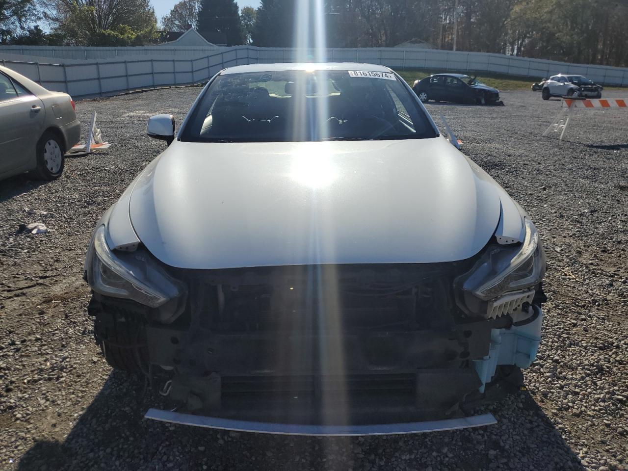 2017 Infiniti Q60 - Image 5