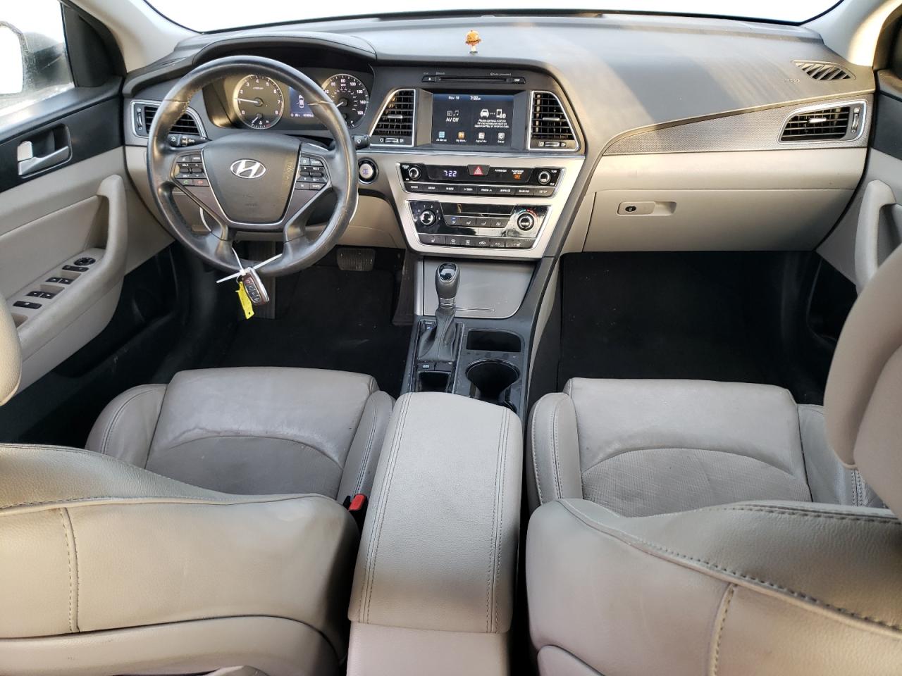2016 Hyundai Sonata - Image 8