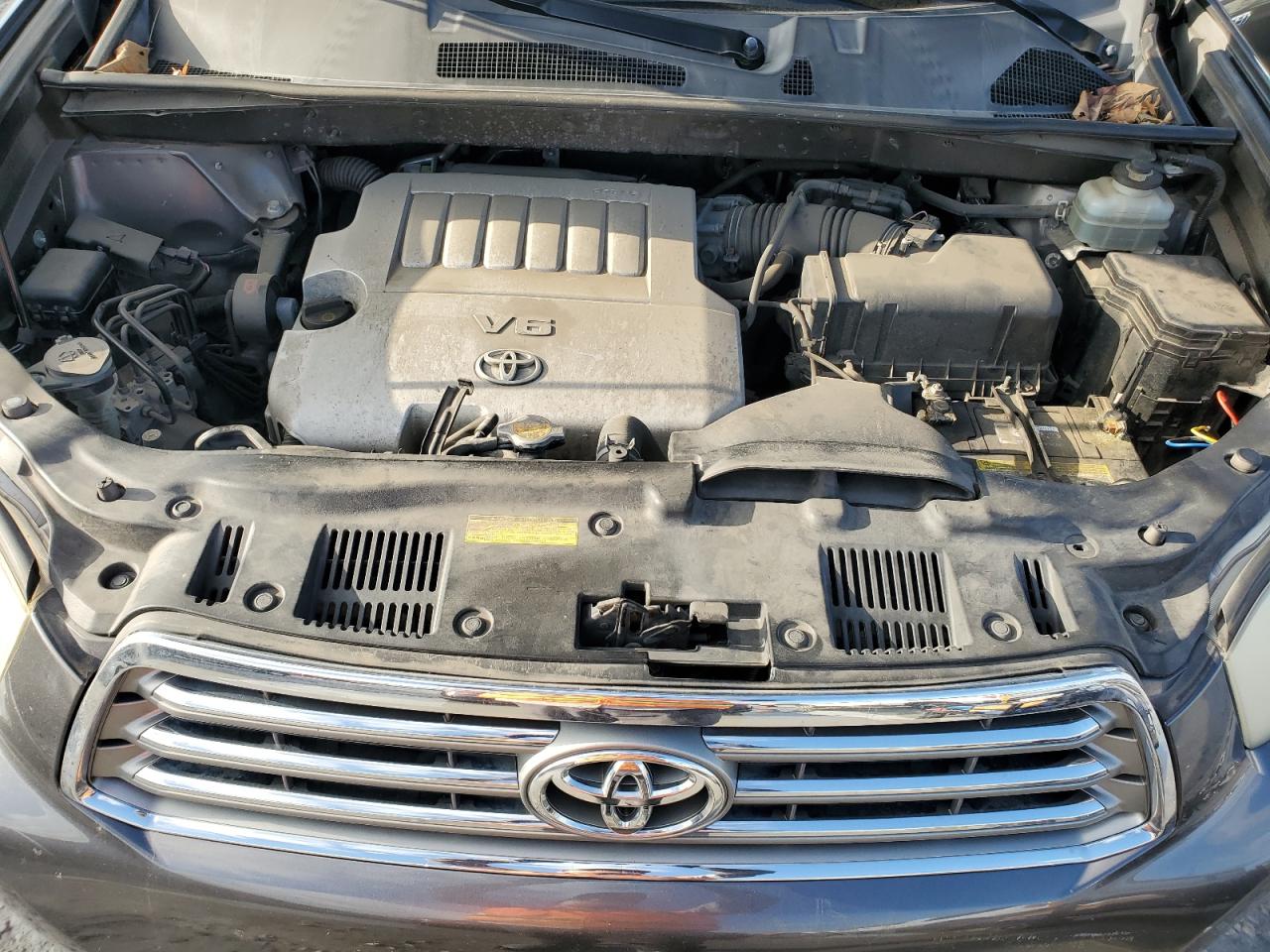 2009 Toyota Highlander - Image 13