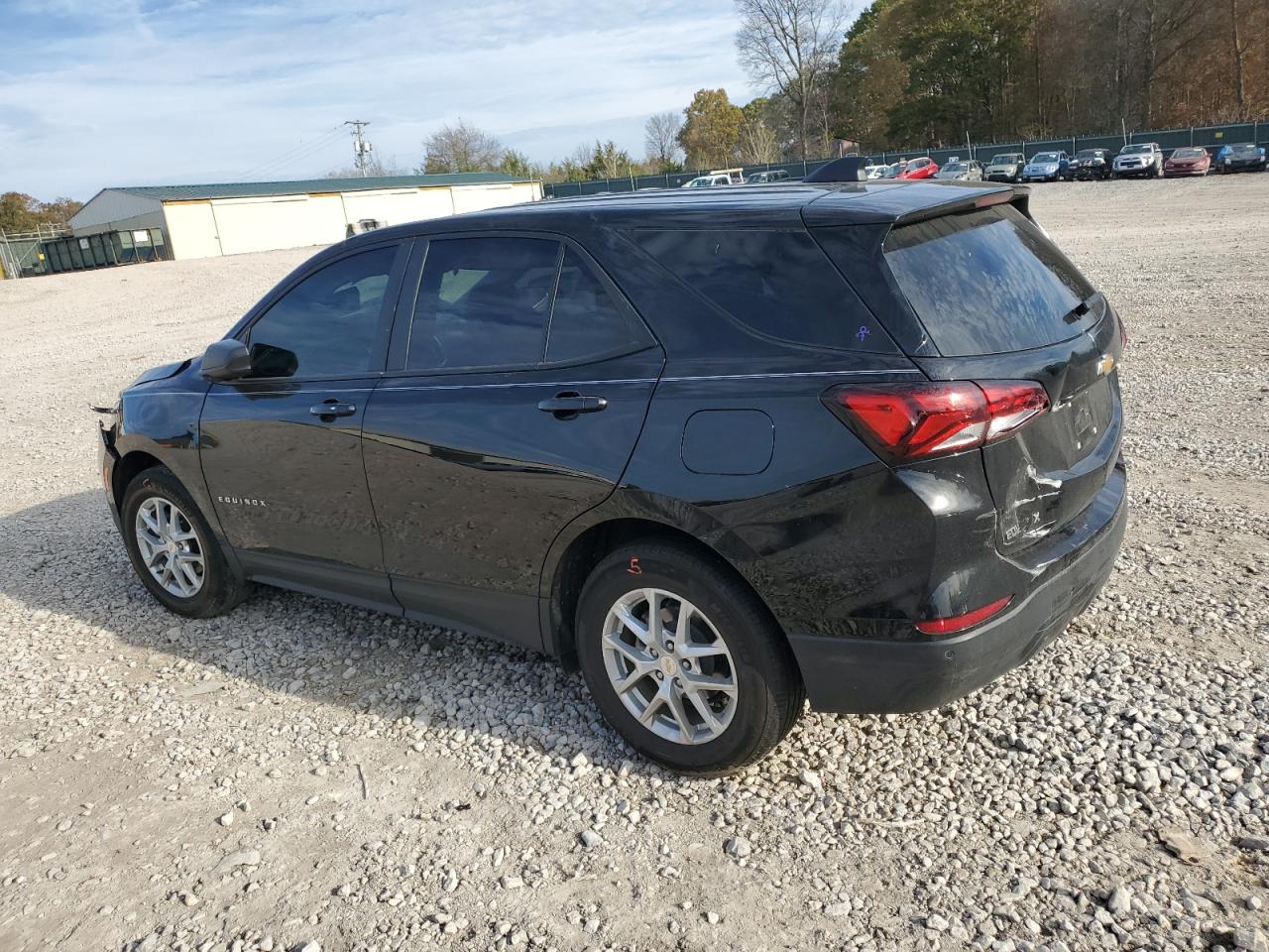 2023 Chevrolet Equinox - Image 2
