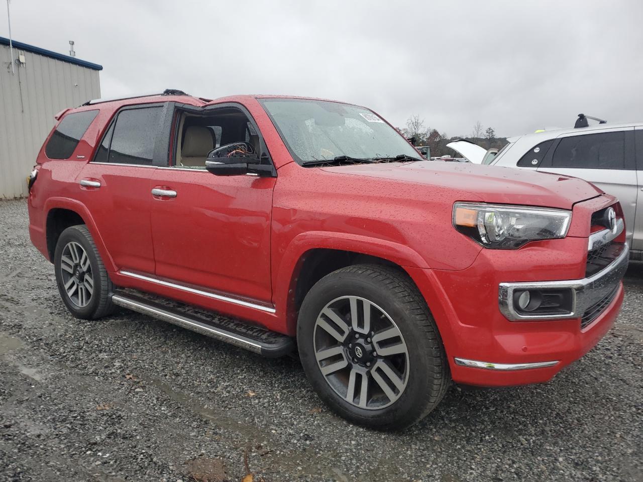 VIN JTEBU5JR8J5568360 2018 TOYOTA 4RUNNER no.4