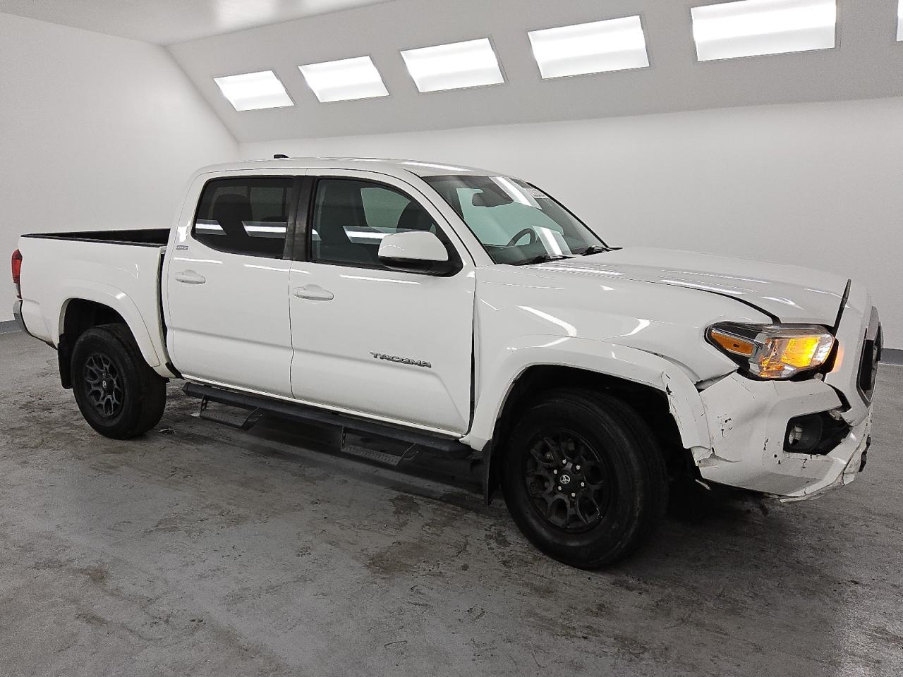 VIN 3TMAZ5CN2LM130877 2020 TOYOTA TACOMA no.4