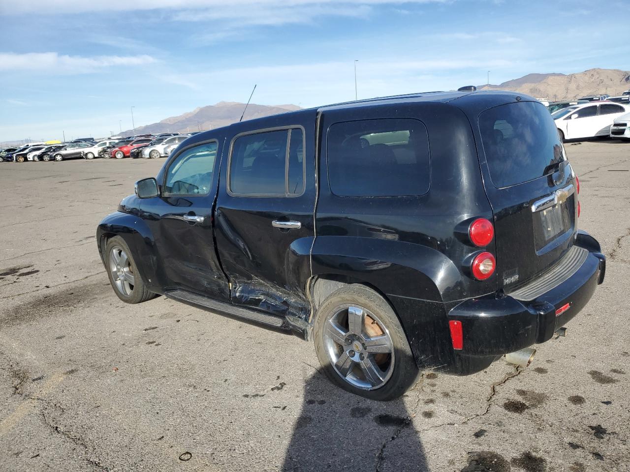 2009 Chevrolet HHR - Image 2