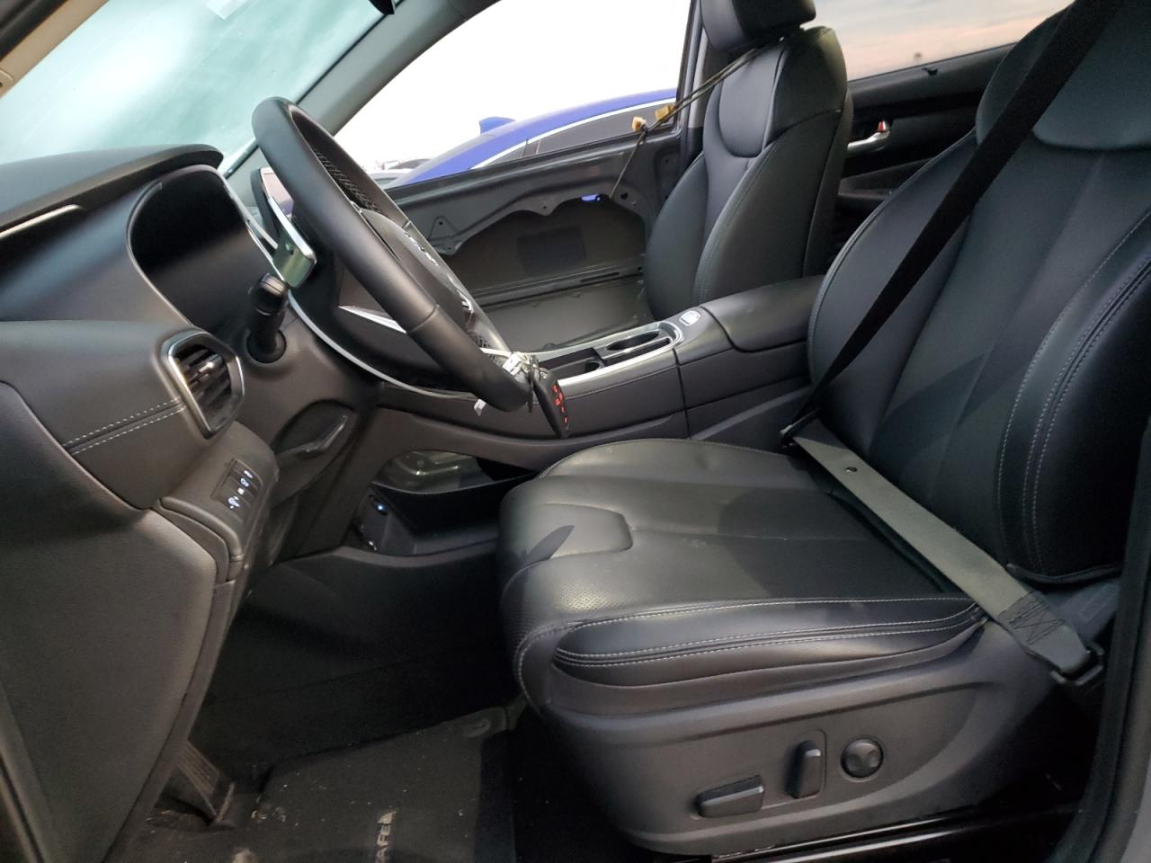 2023 Hyundai Santa Fe - Image 7