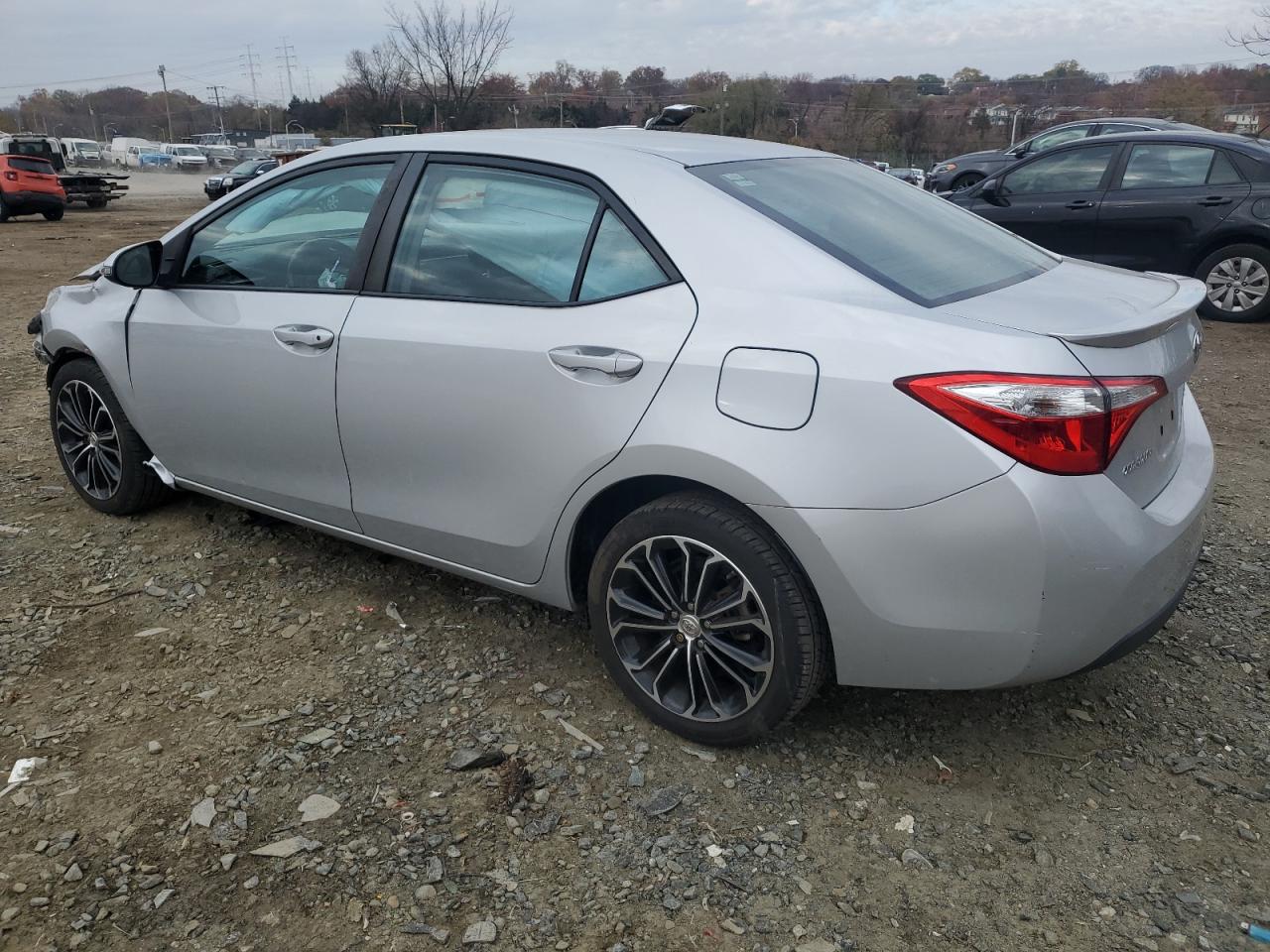 VIN 2T1BURHE3GC647803 2016 TOYOTA COROLLA no.2