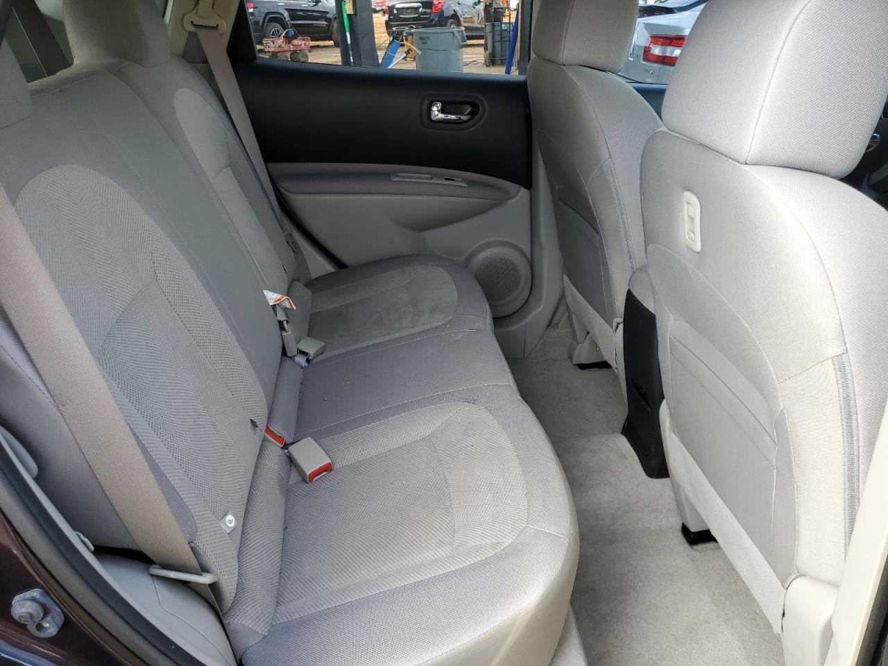 2013 Nissan Rogue - Image 11