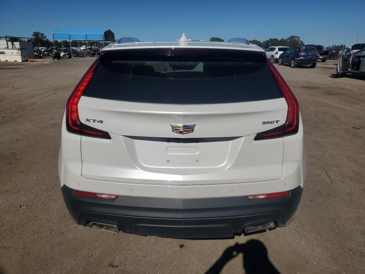 VIN 1GYAZAR48NF105857 2022 CADILLAC XT4 no.6