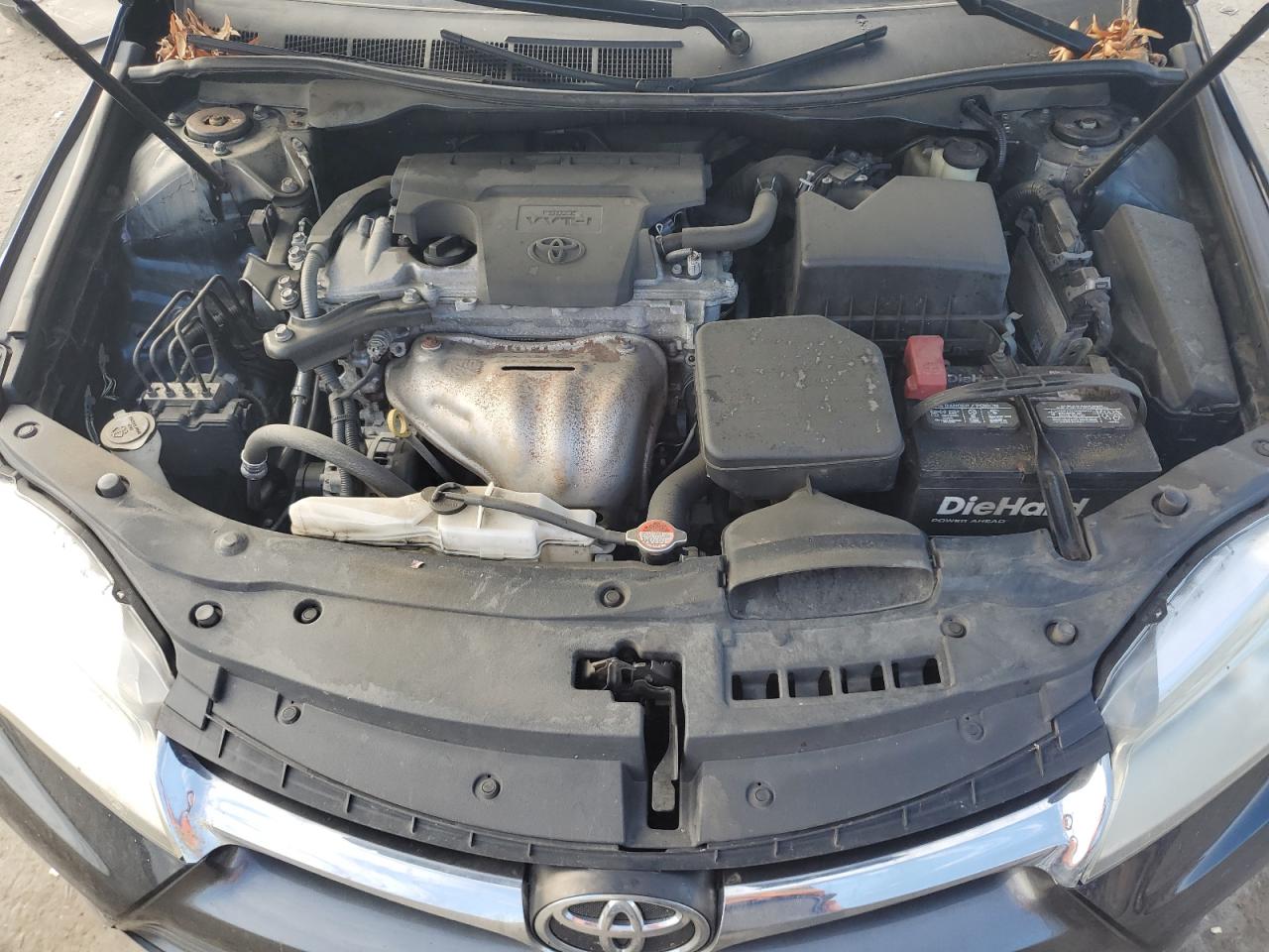2016 Toyota Camry - Image 11
