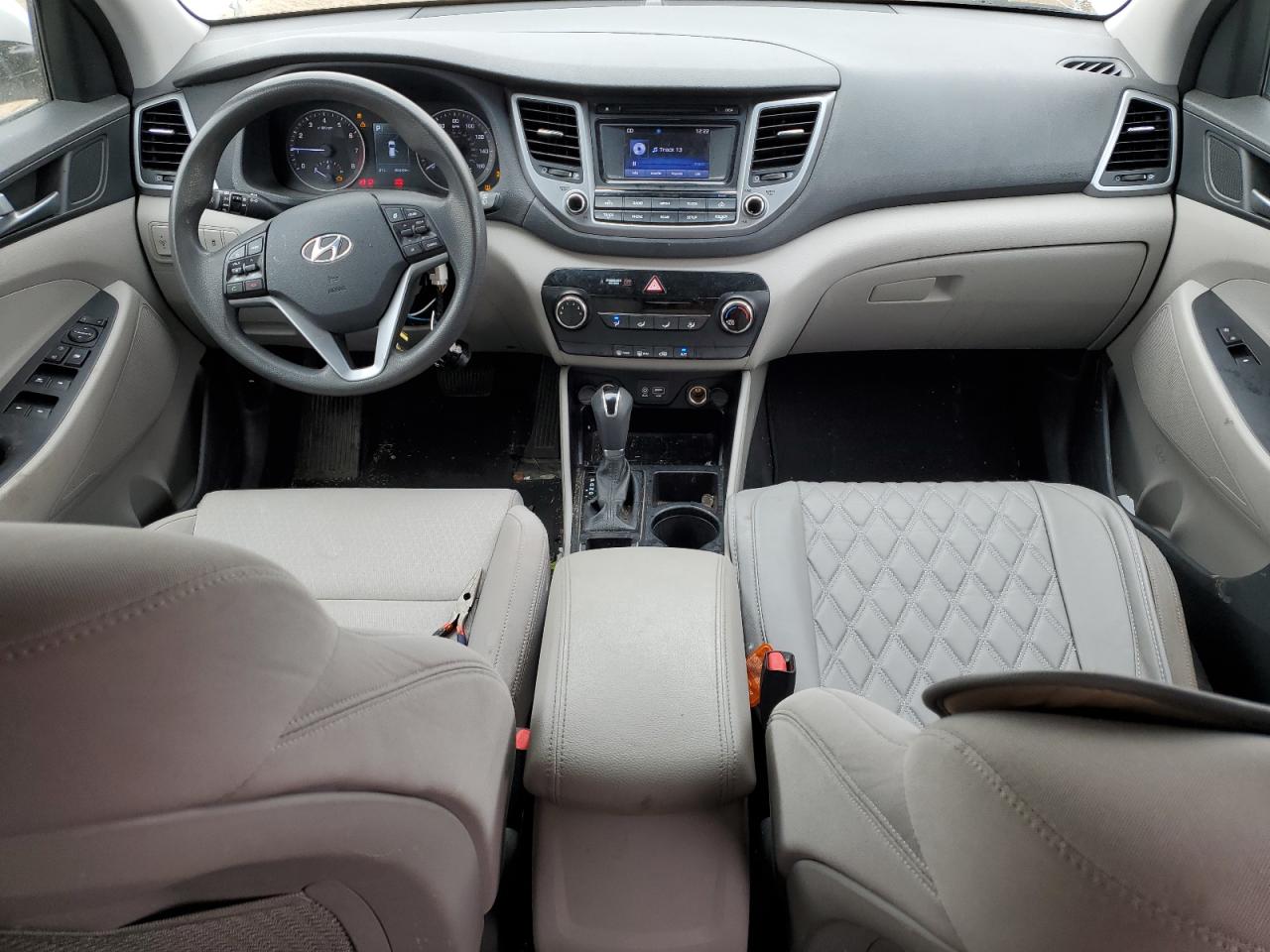 2016 Hyundai Tucson - Image 8