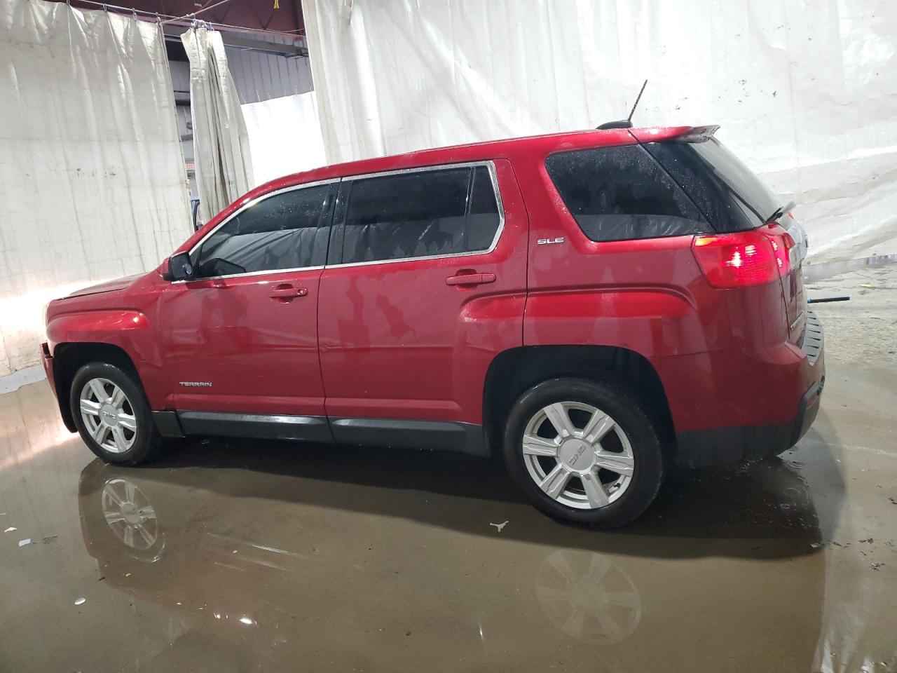 2015 GMC Terrain - Image 2