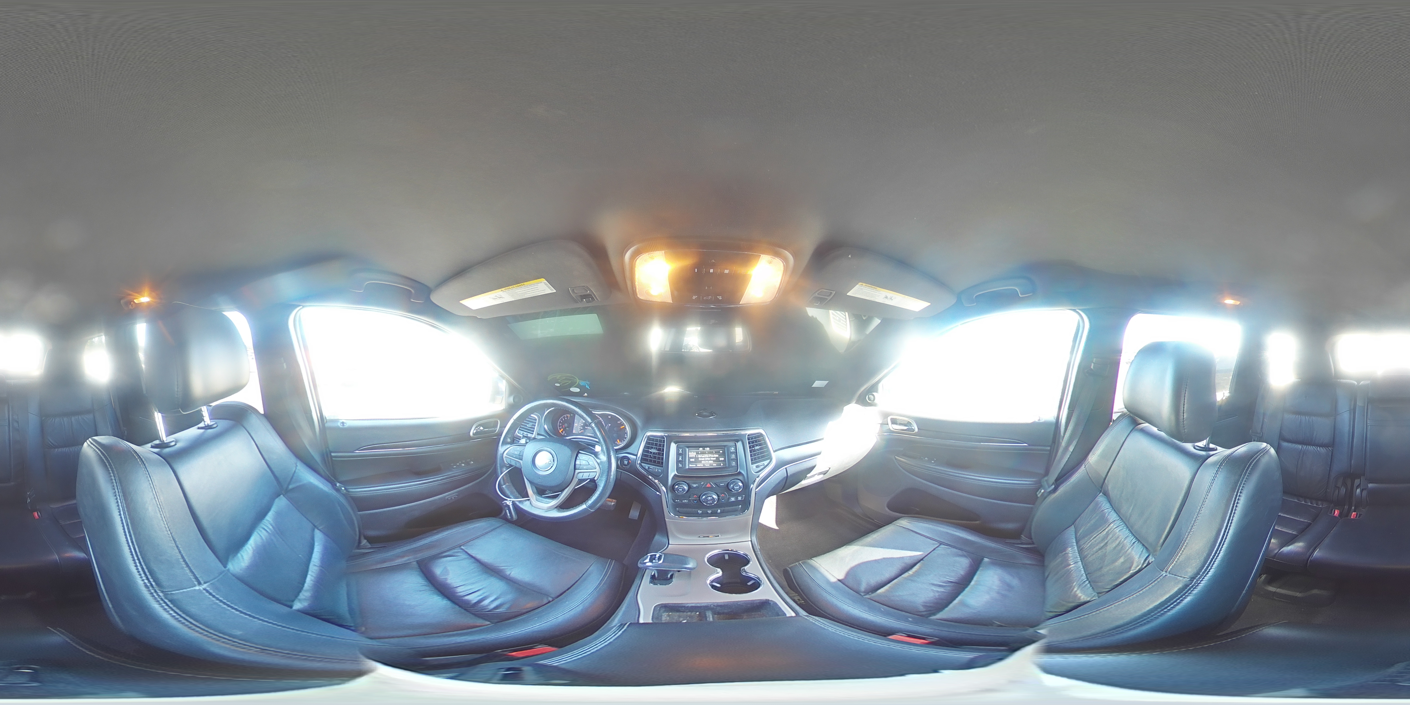2015 Jeep Grand Cherokee - Image 14