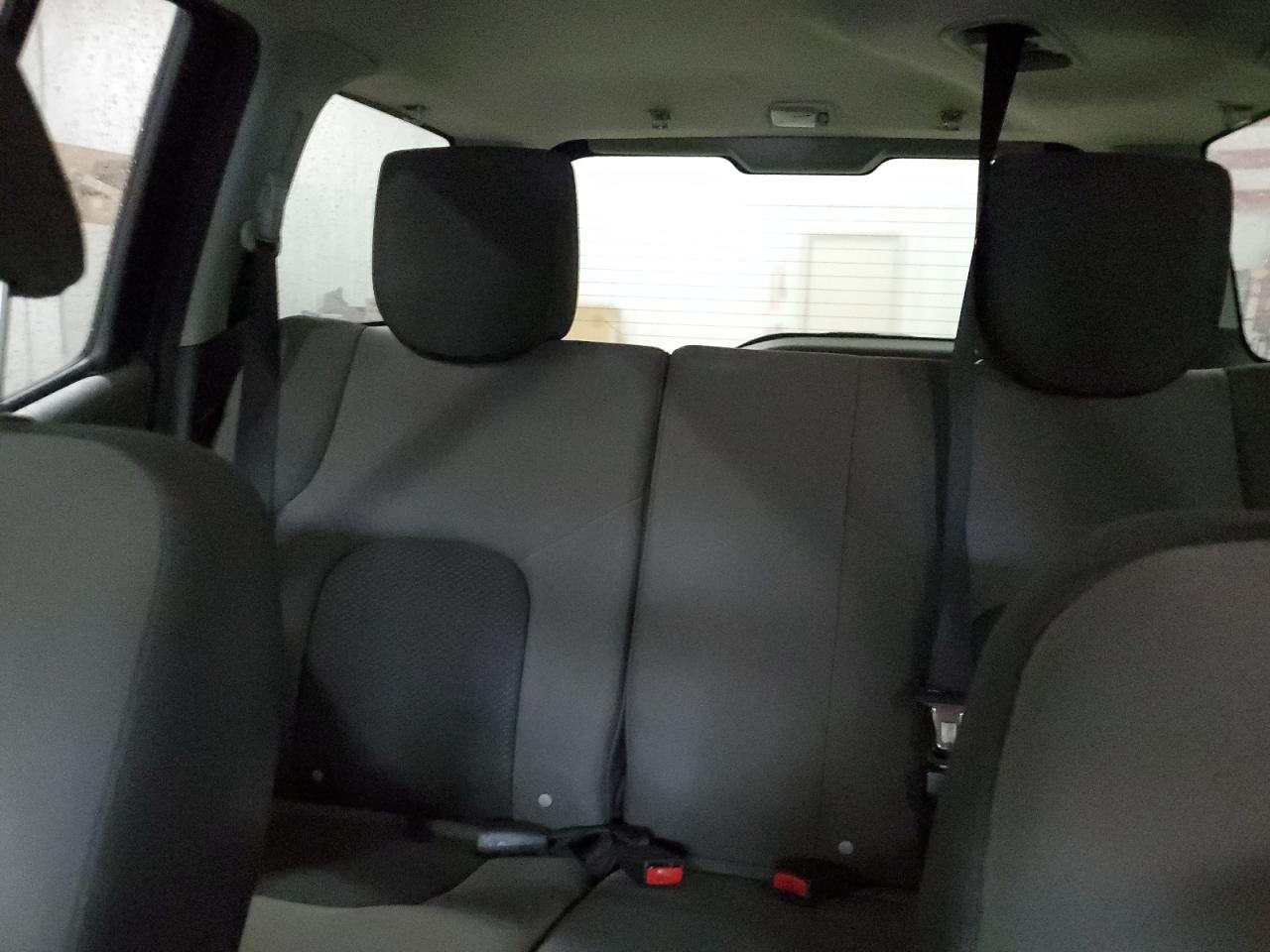 2015 Nissan XTerra - Image 10