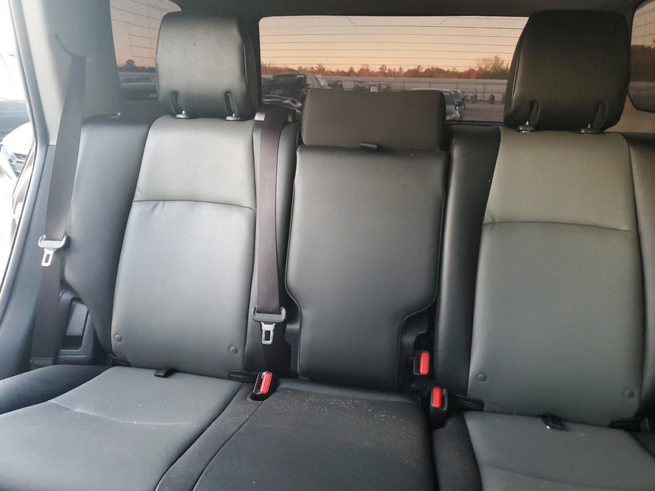 2020 Toyota 4Runner - Image 10