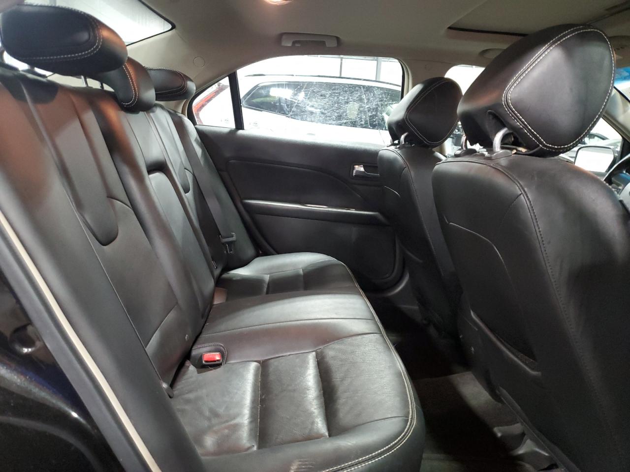 2012 Ford Fusion - Image 10