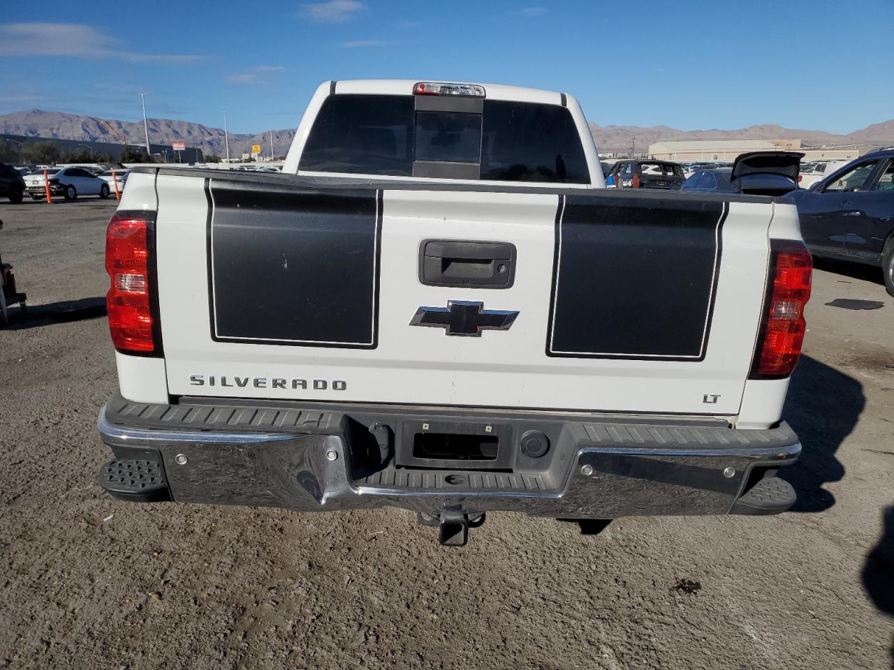 2015 Chevrolet Silverado - Image 6