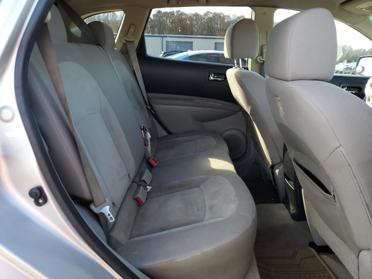 2010 Nissan Rogue - Image 11