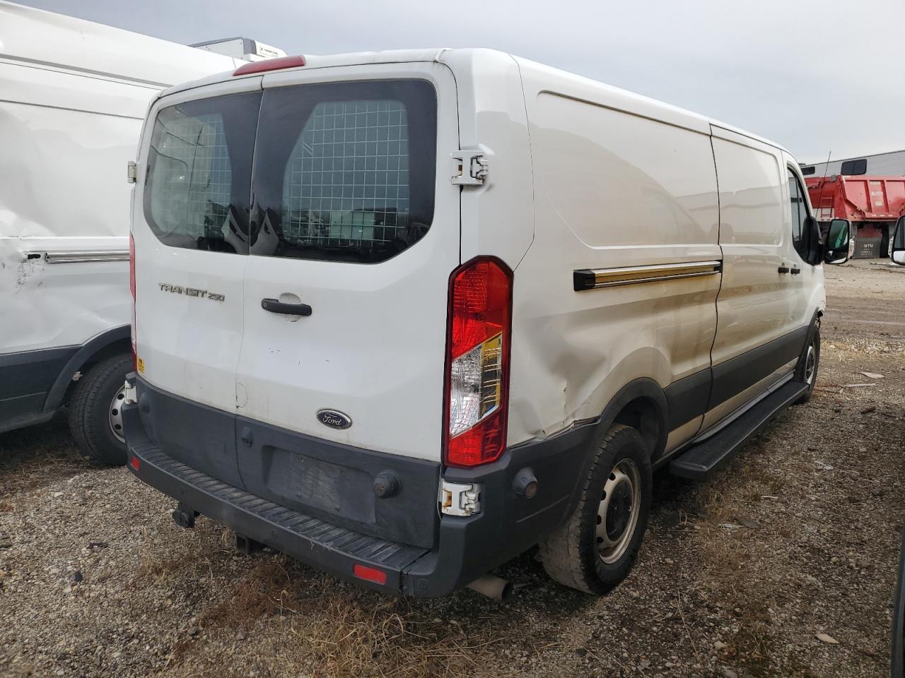 VIN 1FTBR1Y86LKA68617 2020 FORD TRANSIT no.3