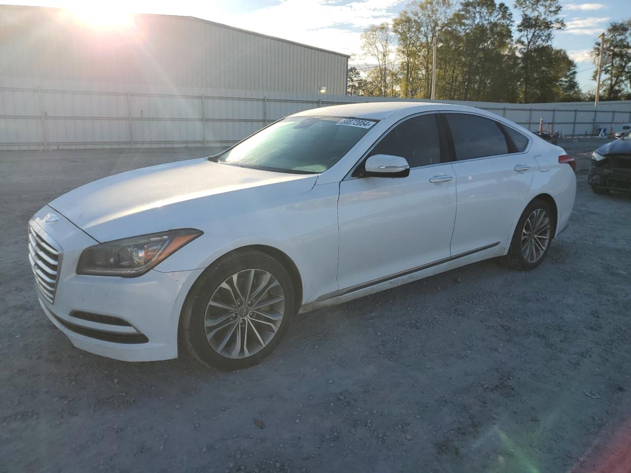 VIN KMHGN4JE2FU040918 2015 HYUNDAI GENESIS no.1