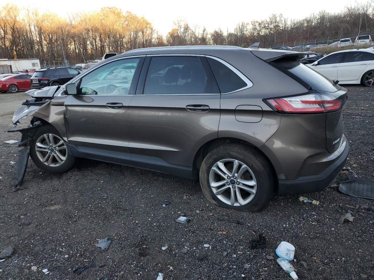 2019 Ford Edge - Image 2