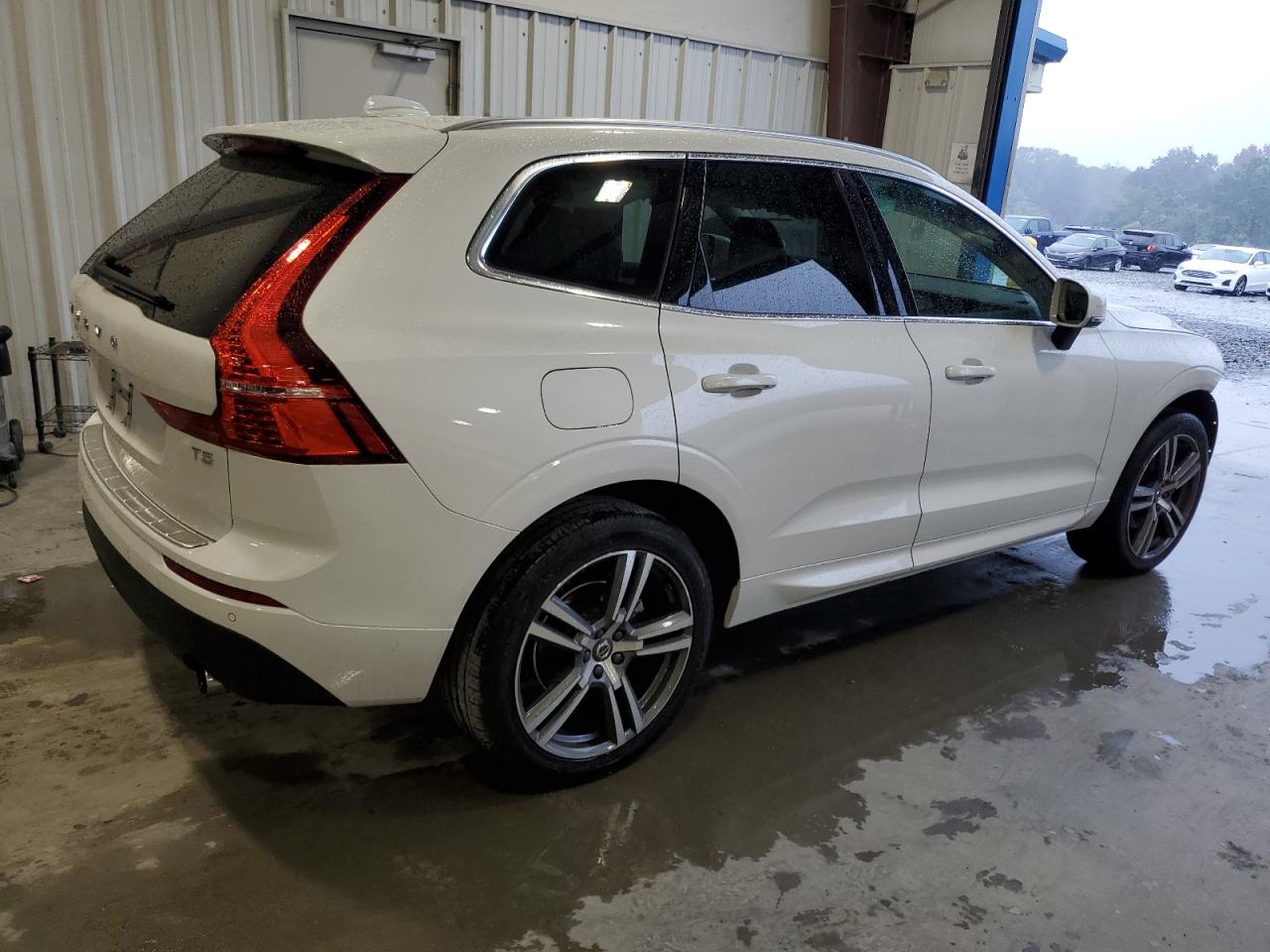 2021 Volvo XC60 - Image 3