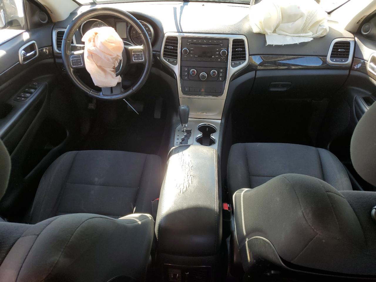 2011 Jeep Grand Cherokee - Image 8