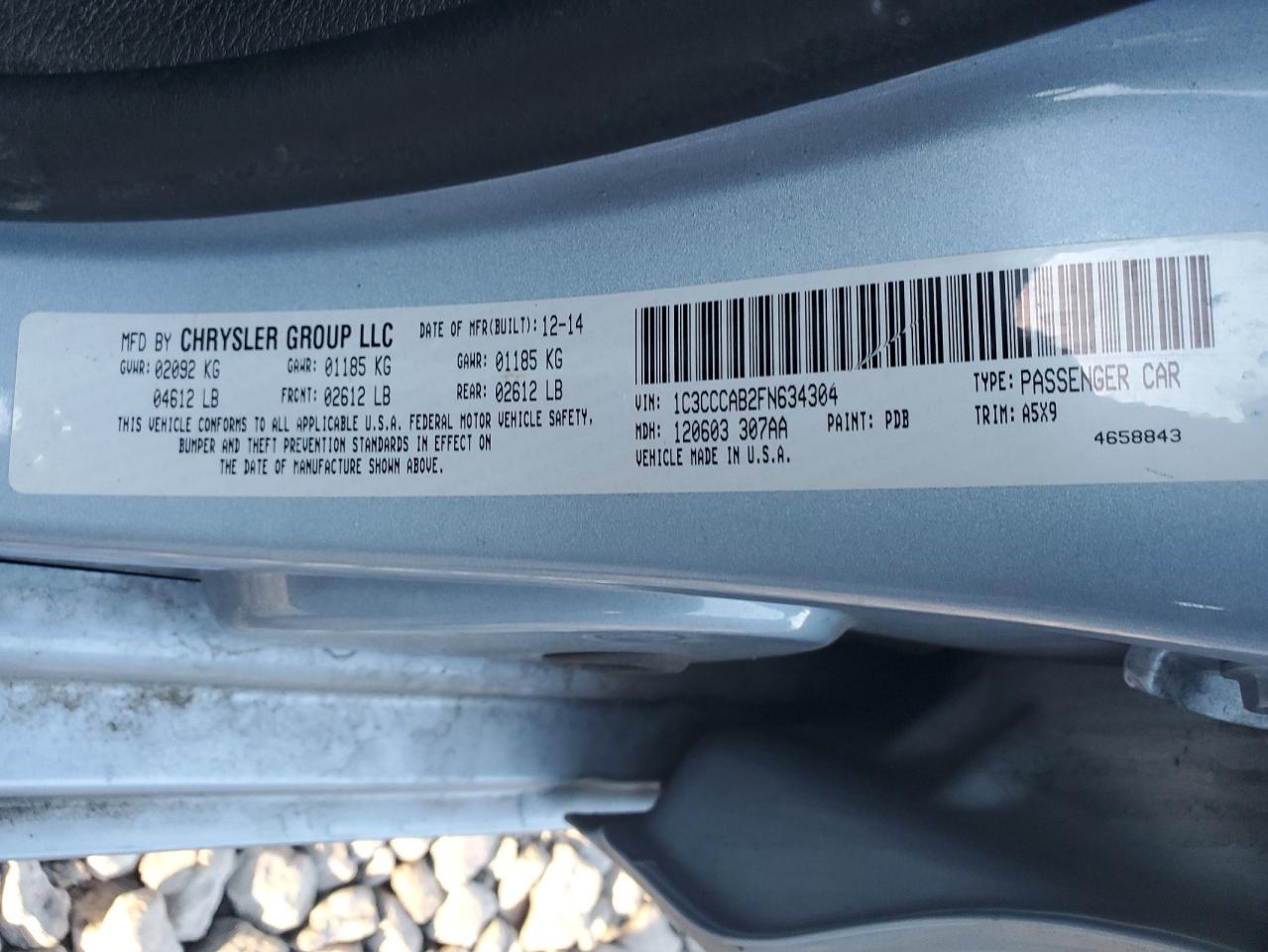 2015 Chrysler 200 - Image 12