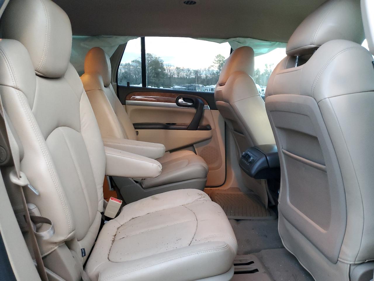 2010 Buick Enclave - Image 10