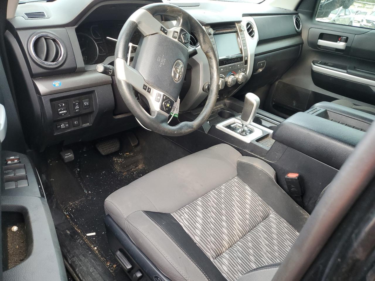 VIN 5TFUM5F18JX075735 2018 TOYOTA TUNDRA no.8