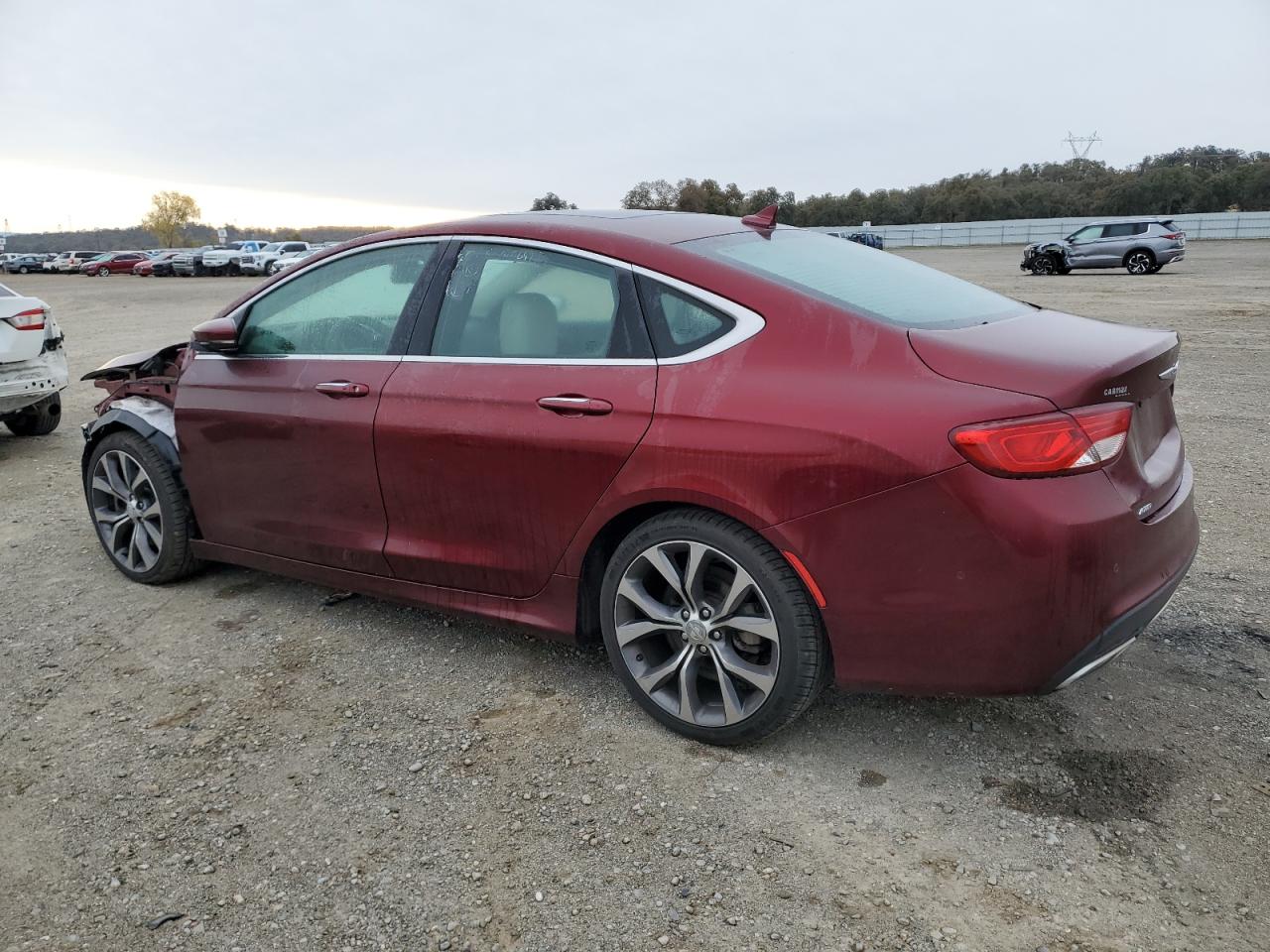 VIN 1C3CCCEG8FN553457 2015 CHRYSLER 200 no.2