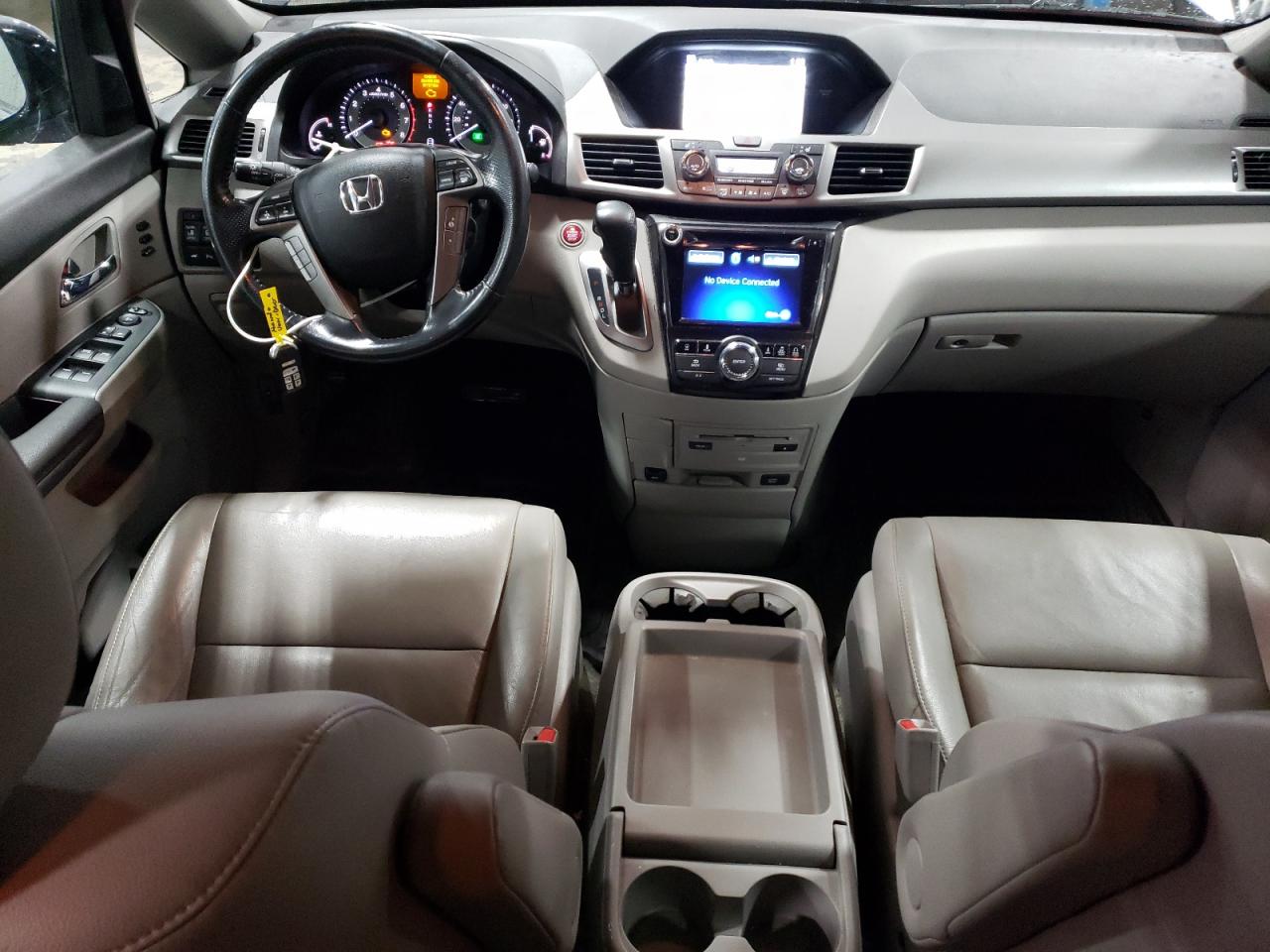 2016 Honda Odyssey - Image 8