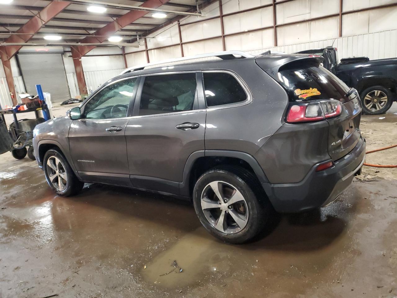 2019 Jeep Grand Cherokee - Image 2