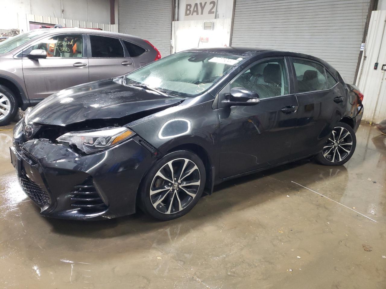 2018 Toyota Corolla L VIN: 2T1BURHE7JC041301 Lot: 81075044