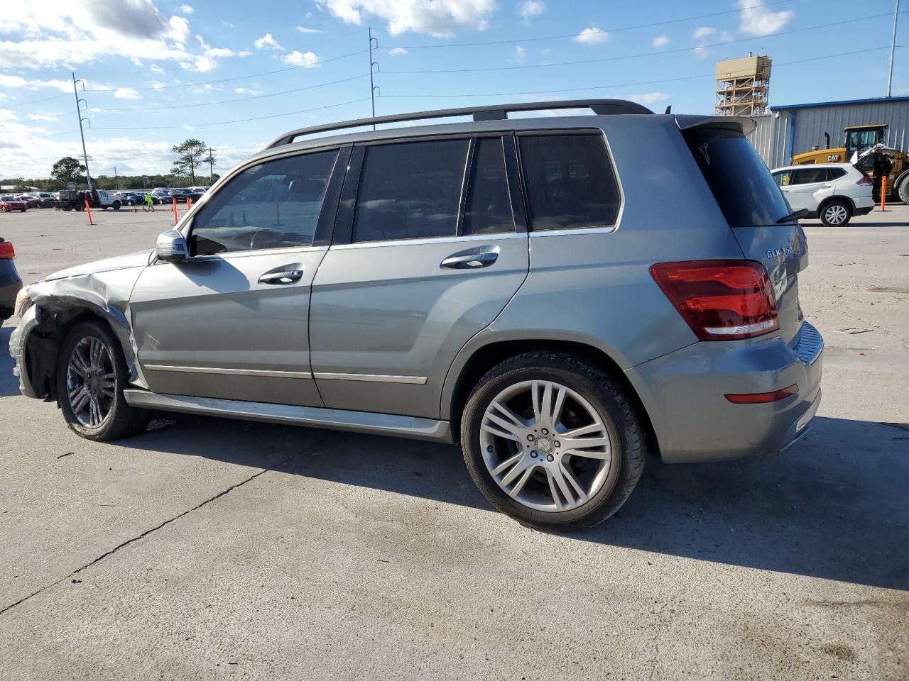 VIN WDCGG5HB1FG438985 2015 MERCEDES-BENZ GLK-CLASS no.2